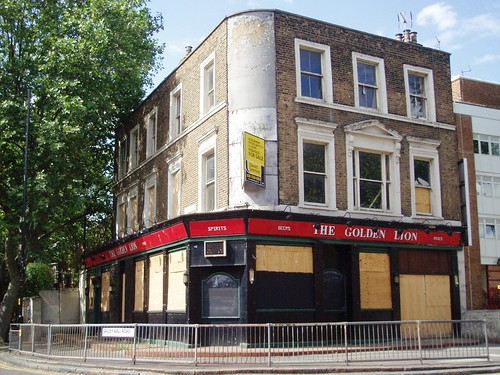 Rotherhithe New Road 2008, former names Tropics, EJ’S & Victory.   X.png